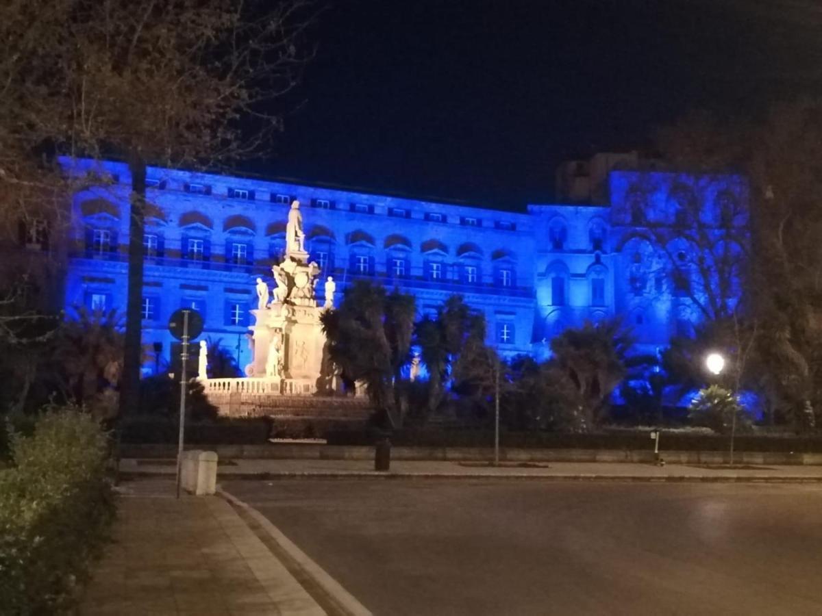 Luxury Apartment Via Genova Palermo Exterior photo